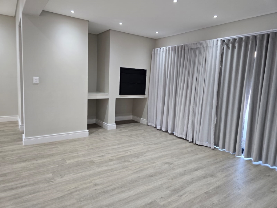 3 Bedroom Property for Sale in Aan de Wijnlanden Western Cape